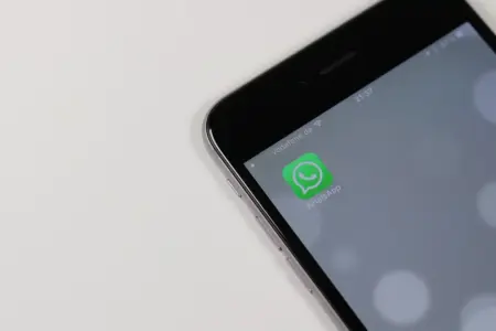 WhatsApp Umfrage